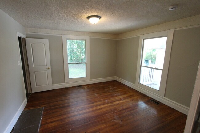 Foto del edificio - 442 Hall St
