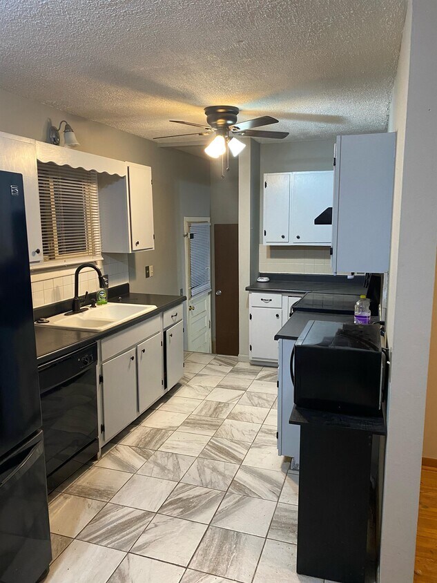 446 N Colby Ave, Valley Center, KS 67147 House Rental in Valley Center, KS