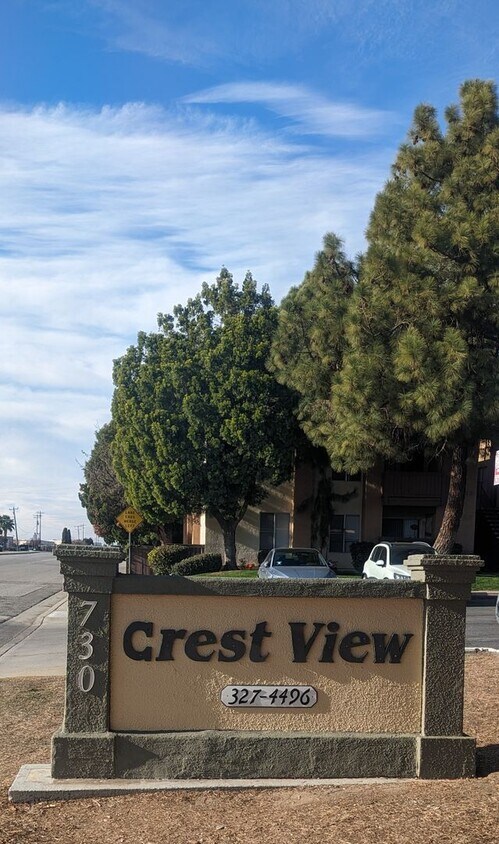 Foto principal - 730 James Rd