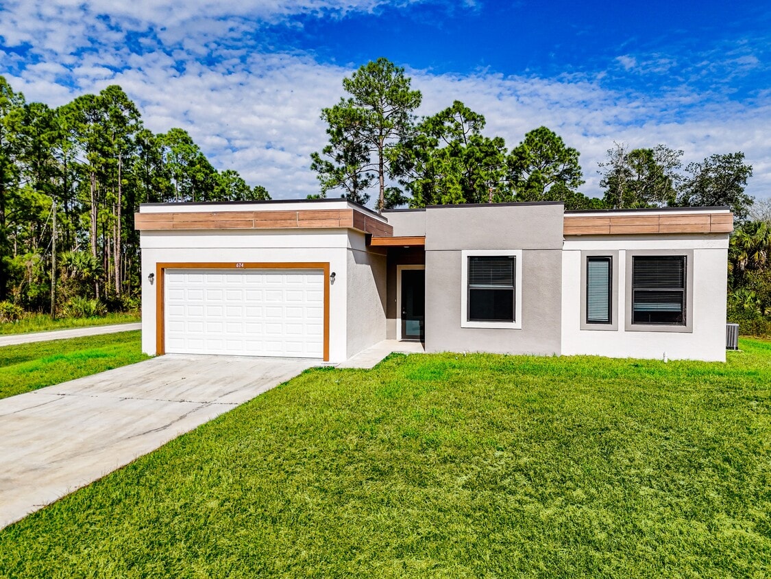 Photo - 674 Windermere Dr (Lehigh Acres, FL)