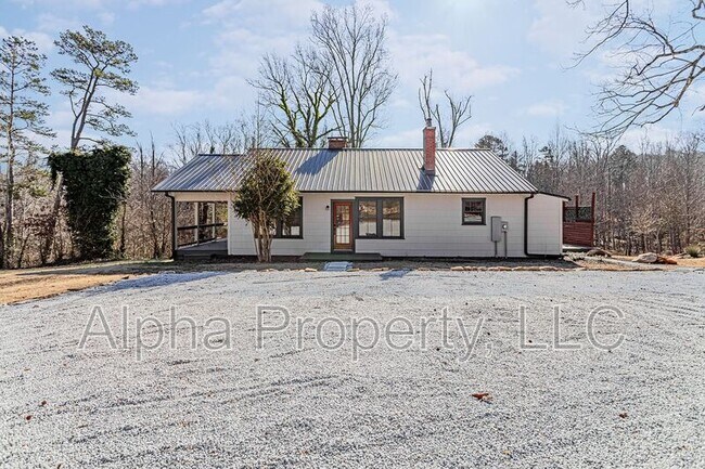 Photo - 511 Mountain Creek Rd House