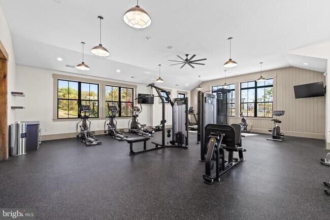 Building Photo - 3000 Larkwood Cir