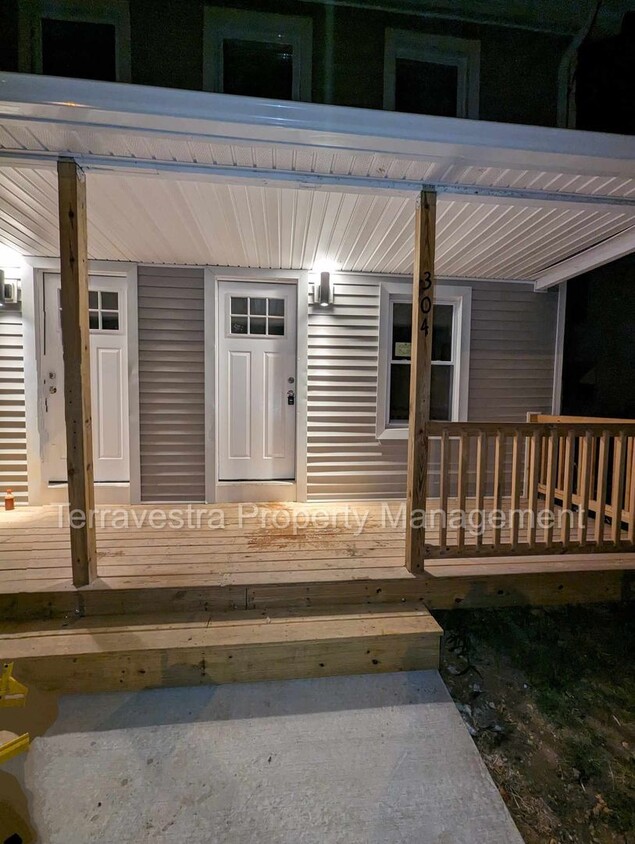 Foto principal - 304-306 Powell St