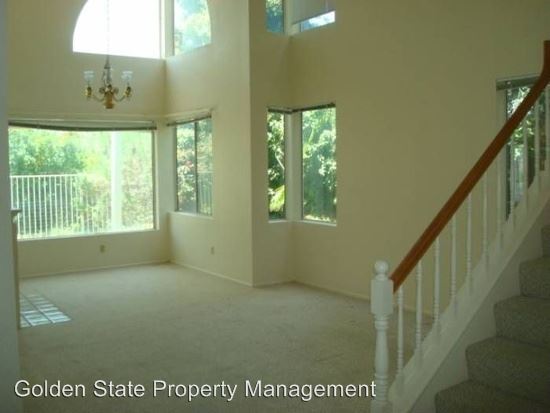 Building Photo - 13864 Carmel Ridge Rd