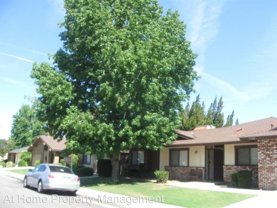 Primary Photo - 7400 Stockdale Hwy