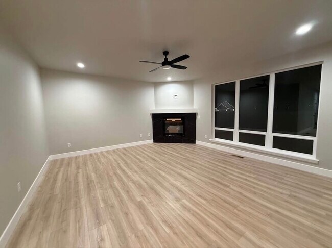 Foto del edificio - 2754 W Nonius St