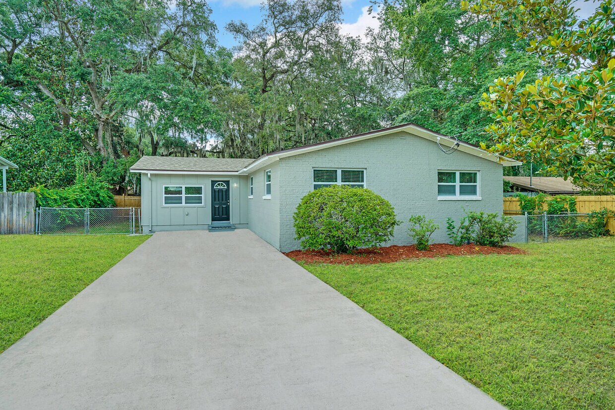 2827 Dr House Rental in Orange Park, FL