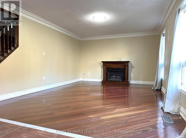 Building Photo - 72 Four Seasons Cir