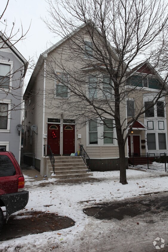 Primary Photo - 1222 W Fletcher St