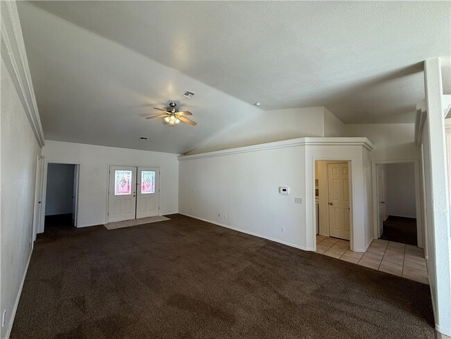 Foto del edificio - 3298 E Ames Ave