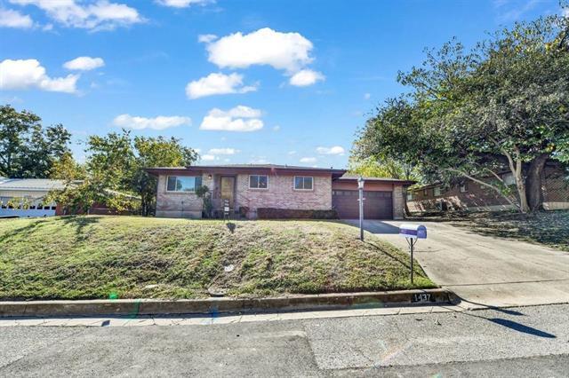 Foto principal - 1437 W Water St