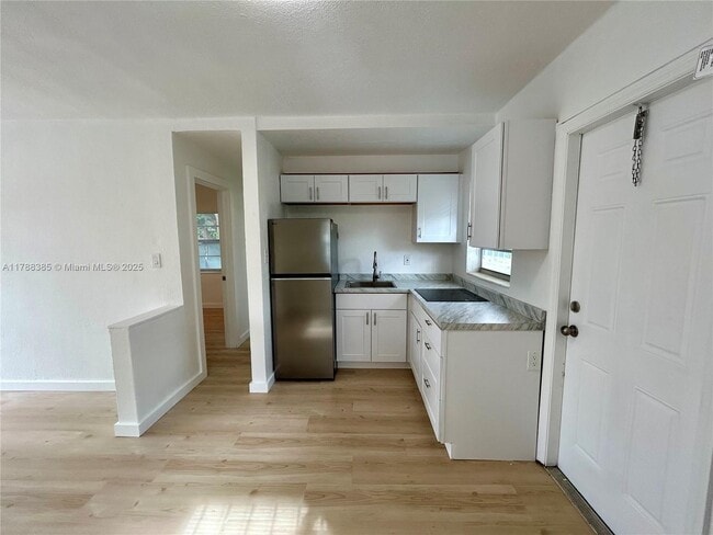 Building Photo - 601 NW 90th St