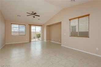 Building Photo - 11220 Robin Park Ave
