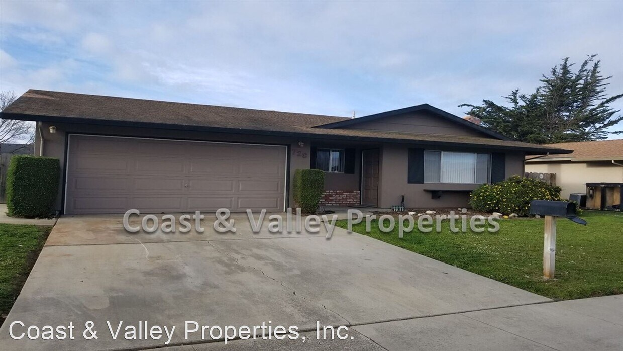 Foto principal - 4 br, 2 bath House - 729 Larkin St.