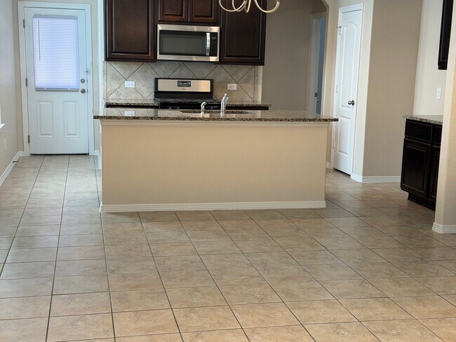 Building Photo - 2422 Concord Ter