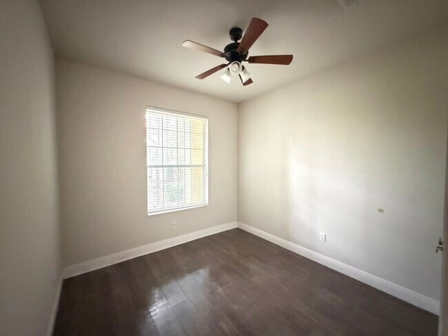 Building Photo - 3326 Robert Trent Jones Dr