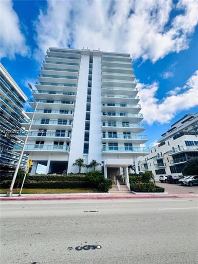 Photo - 9511 Collins Ave Apartment