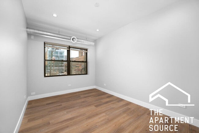Foto del edificio - 1219 W Devon Ave