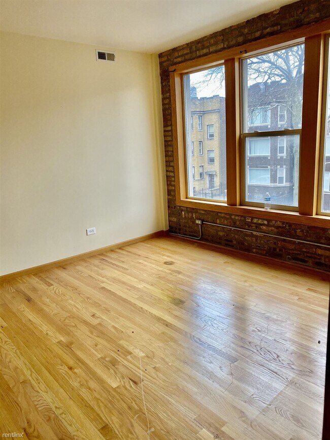Building Photo - 7550 S Essex Ave