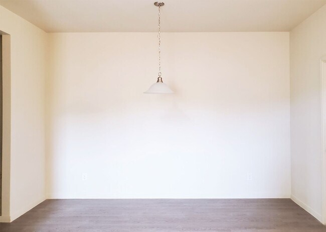 Foto del edificio - 5804 Rustler Dr