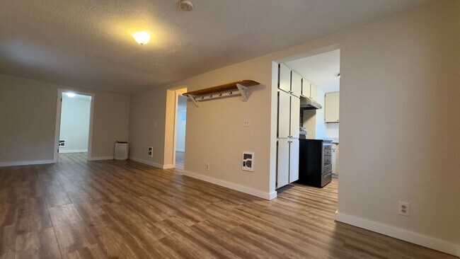 Foto del edificio - Private Olympia Townhome w Fully Fenced Ba...