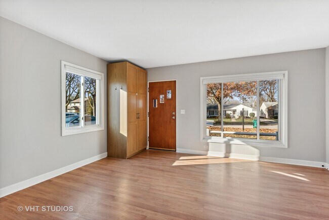 Foto del edificio - 409 S Lodge Ln