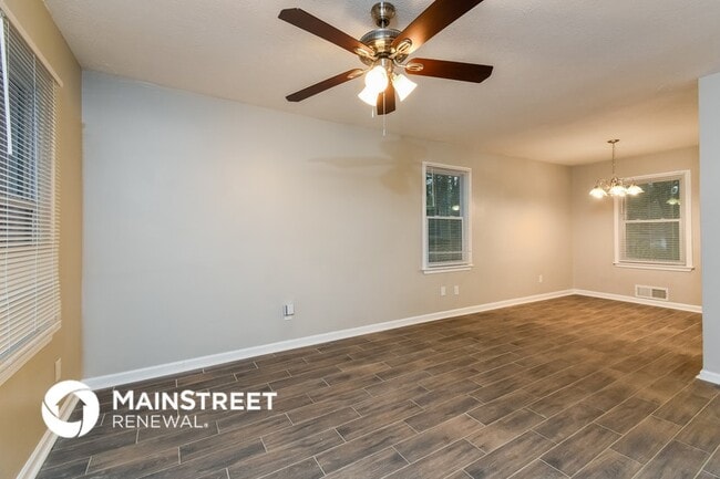 Foto del edificio - 8807 Crown Ct