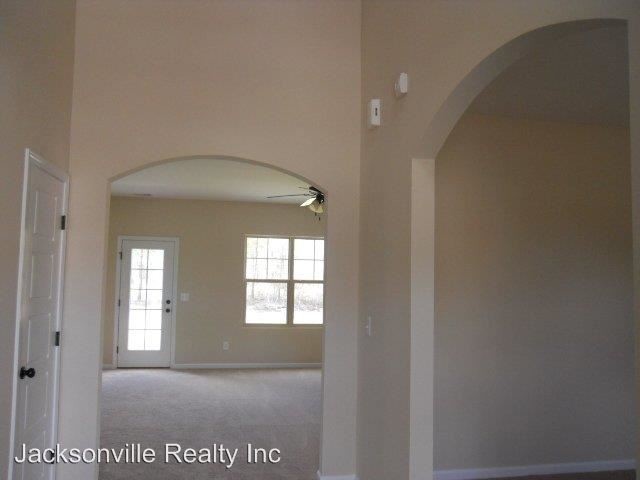 Building Photo - 5 br, 3 bath House - 303 William Sharp Way