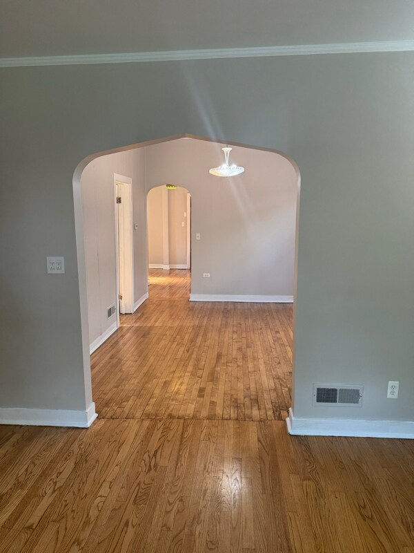 Foto del edificio - 2138 W McLean Ave