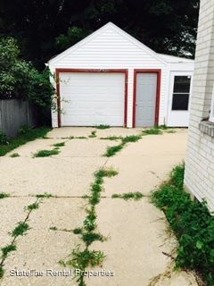 Foto del edificio - 3 br, 1 bath House - 2519 Custer Ave