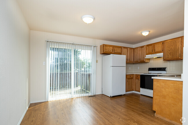 Interior Photo - Autumn View Townhouses