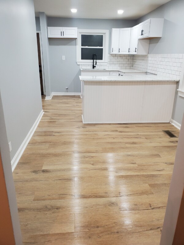 Foto del edificio - 619 Pinewood Ave