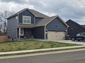 Building Photo - 2662 Scott Dr