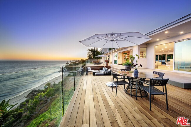 Foto del edificio - 33428 Pacific Coast Hwy