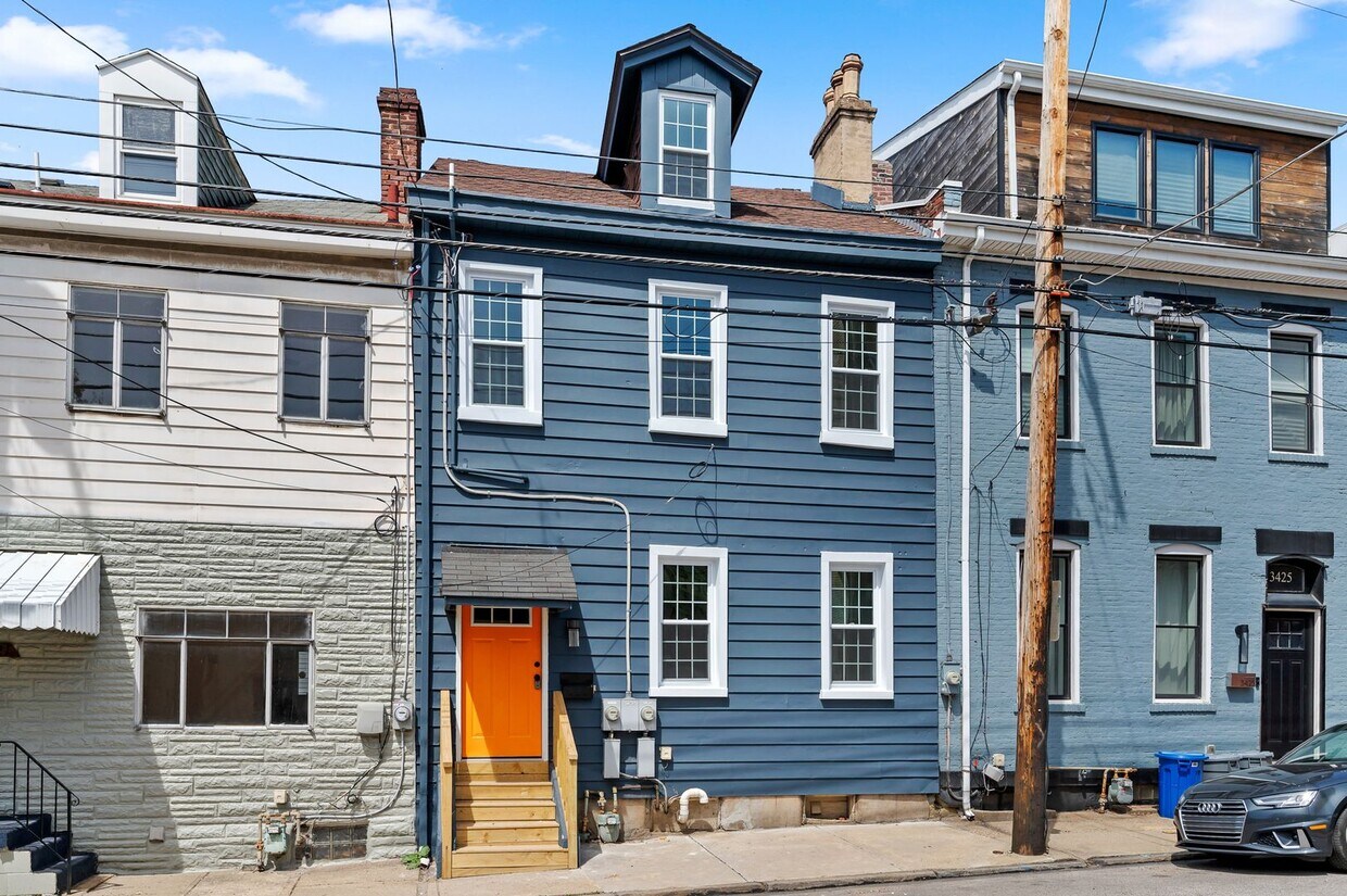 Primary Photo - 3423 Denny St