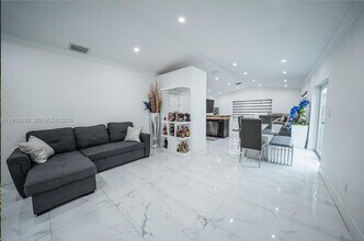 Building Photo - 17404 SW 142nd Pl