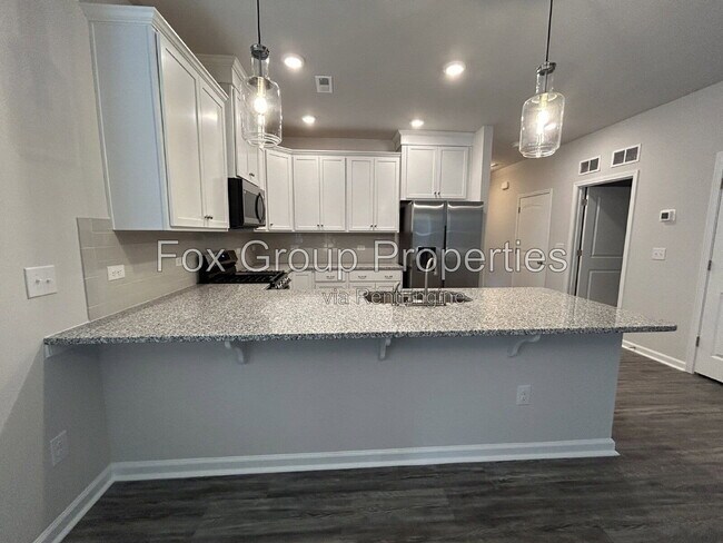 Foto del edificio - 8236 McCormick St