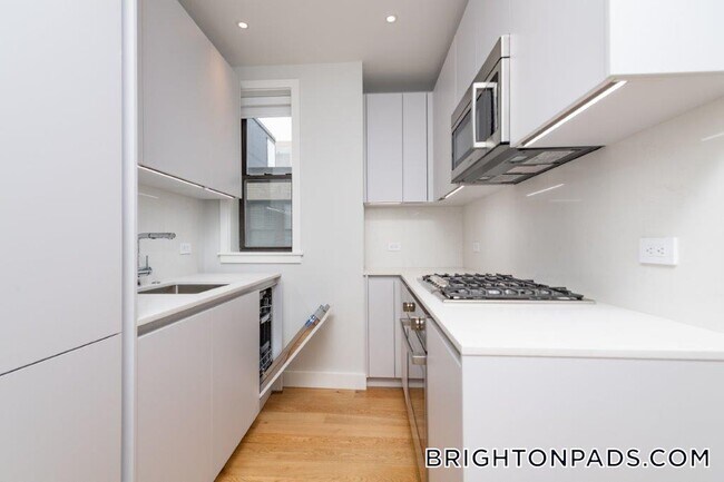 Building Photo - 12 Elko St