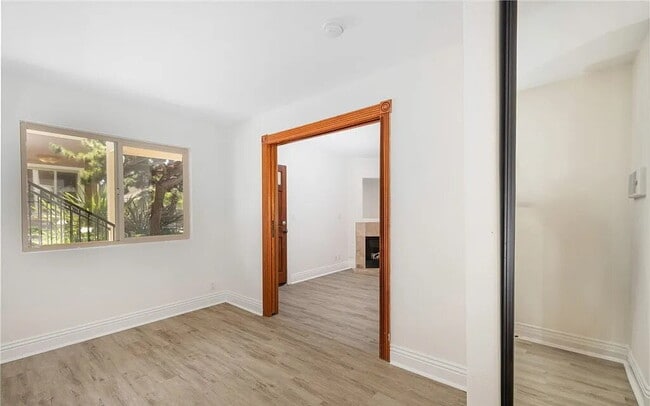 Building Photo - Sophisticated Space Designed for Comfort