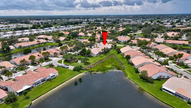 Foto del edificio - 6183 Floral Lakes Dr