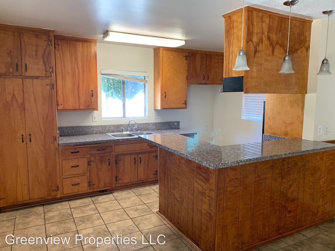 20412051 S Myrtle Ave, Monrovia, CA 91016 Room for Rent in Monrovia