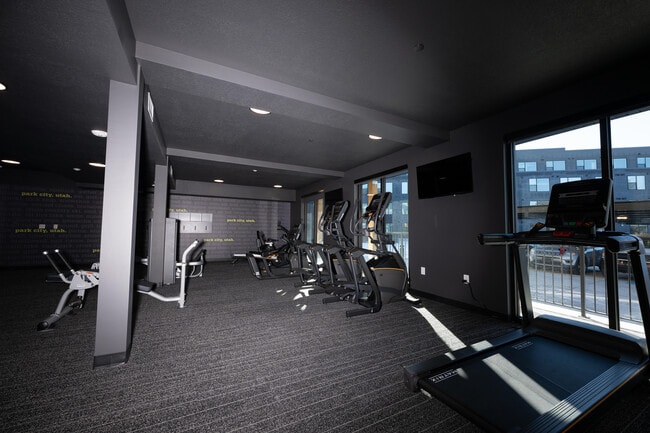 DSC_0107 (1) - EngineHouse