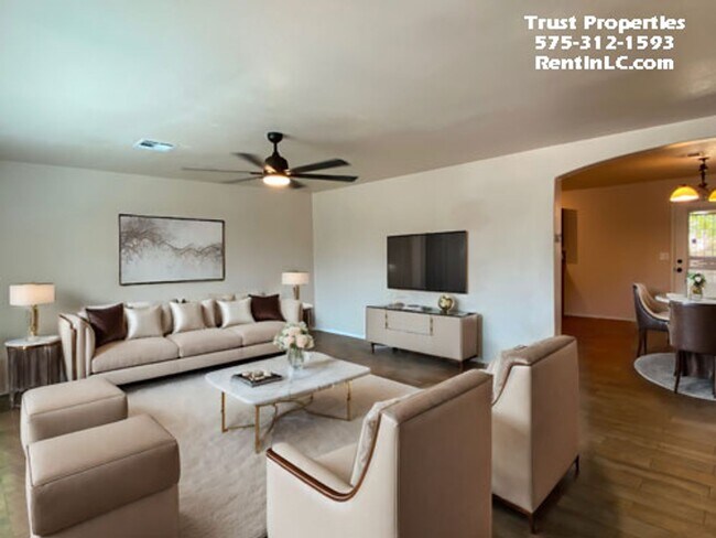 Building Photo - Great 3/2 with Mountain Views close to WSM...