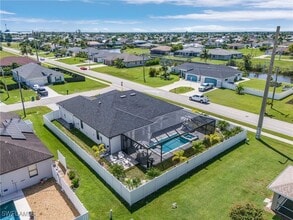 Building Photo - 1923 SW 27th Terrace