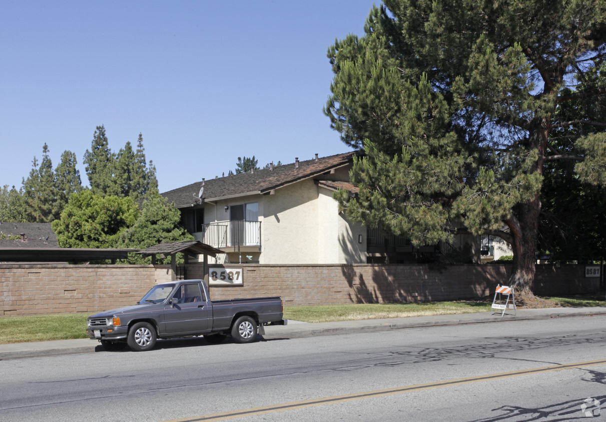 Foto del edificio - Parkside Manor