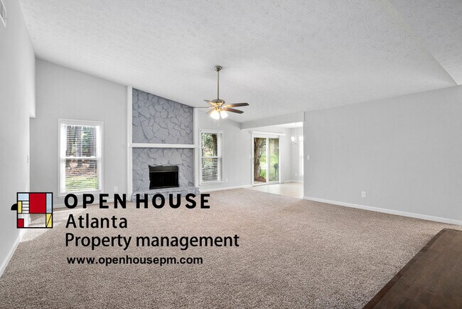 Foto del edificio - 10970 Spotted Pony Trail, Alpharetta