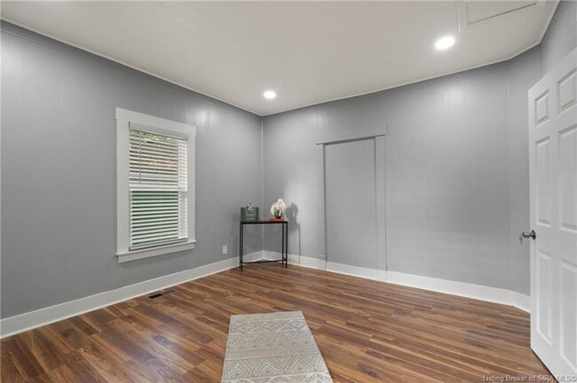 Building Photo - 352 Kahl Ct