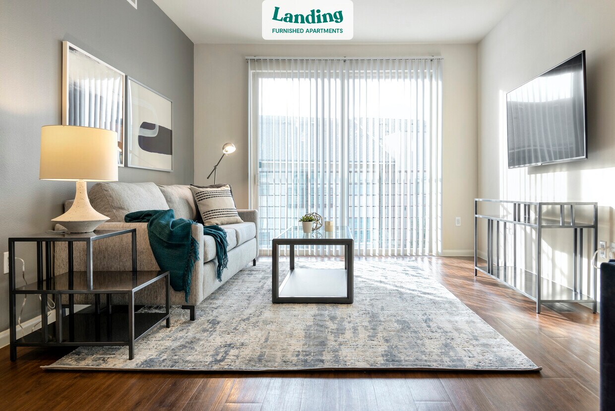 Foto principal - 5350 Pinehurst Park Dr