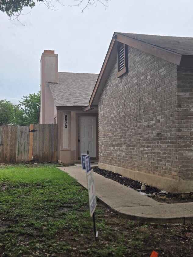 Foto principal - 9570 Bowen dr