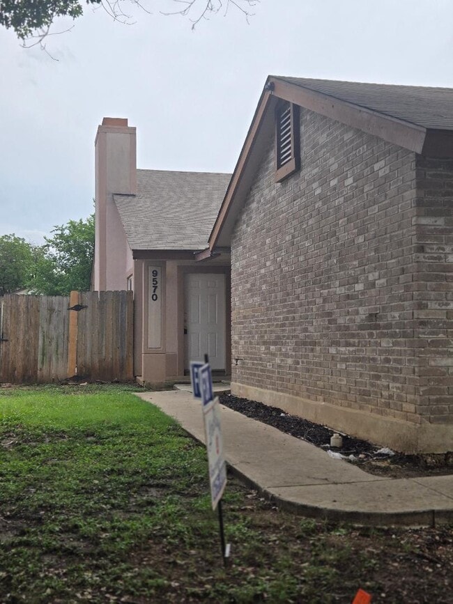 Building Photo - 9570 Bowen dr